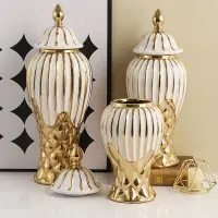 Ceramic & Porcelain Vases